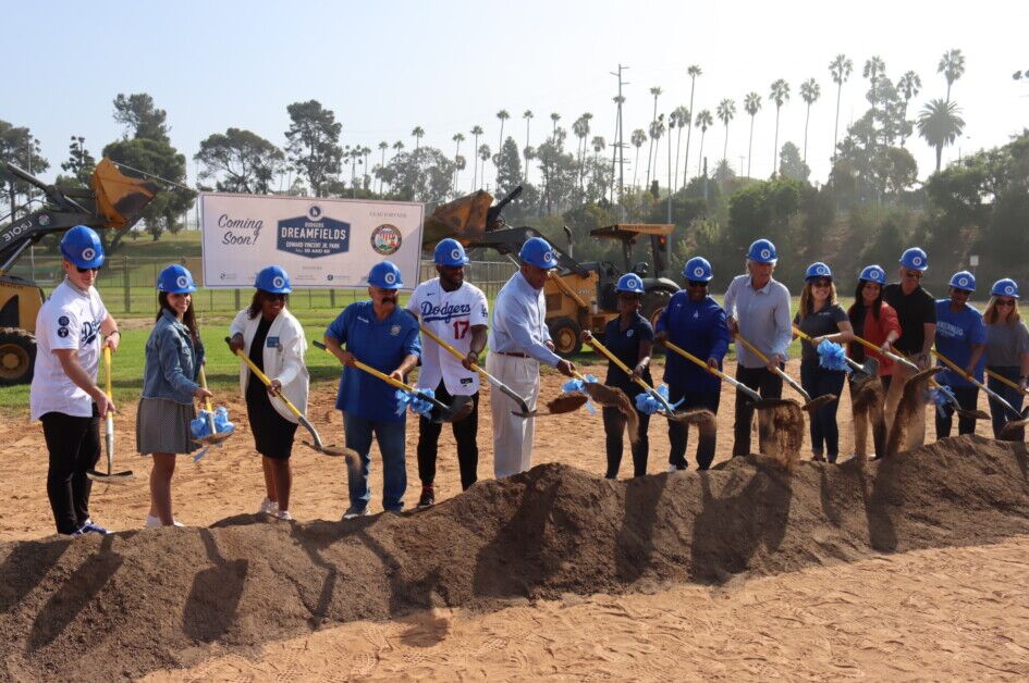Hanser Alberto, Evan Phillips, Liz Phillips, Nichol Whiteman, Los Angeles Dodgers Foundation, Dodgers Dreamfields