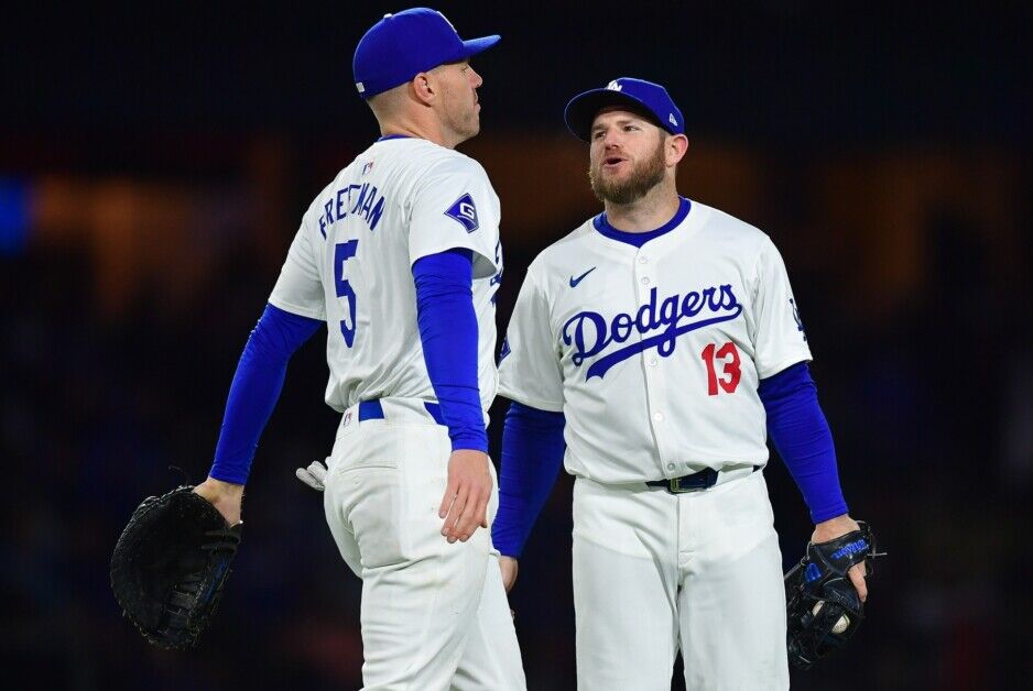 Freddie Freeman, Max Muncy, Dodgers win