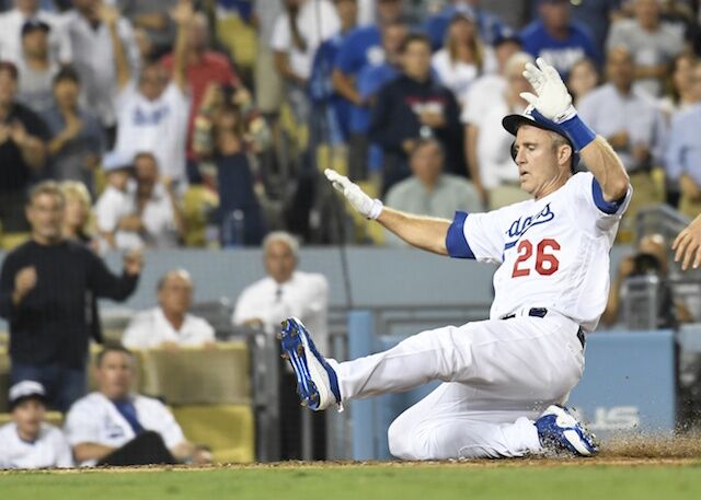 Dodgers News: Chase Utley Hampered By Foot Soreness