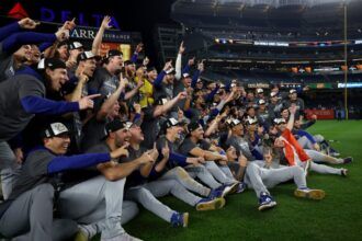 Dodgers team photo, Dodgers win, 2024 World Series